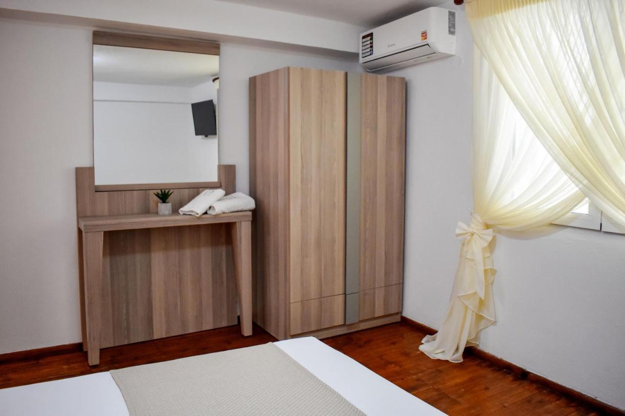 La Maison Plakes 3 Bdr Apt 스키아토스 타운 외부 사진